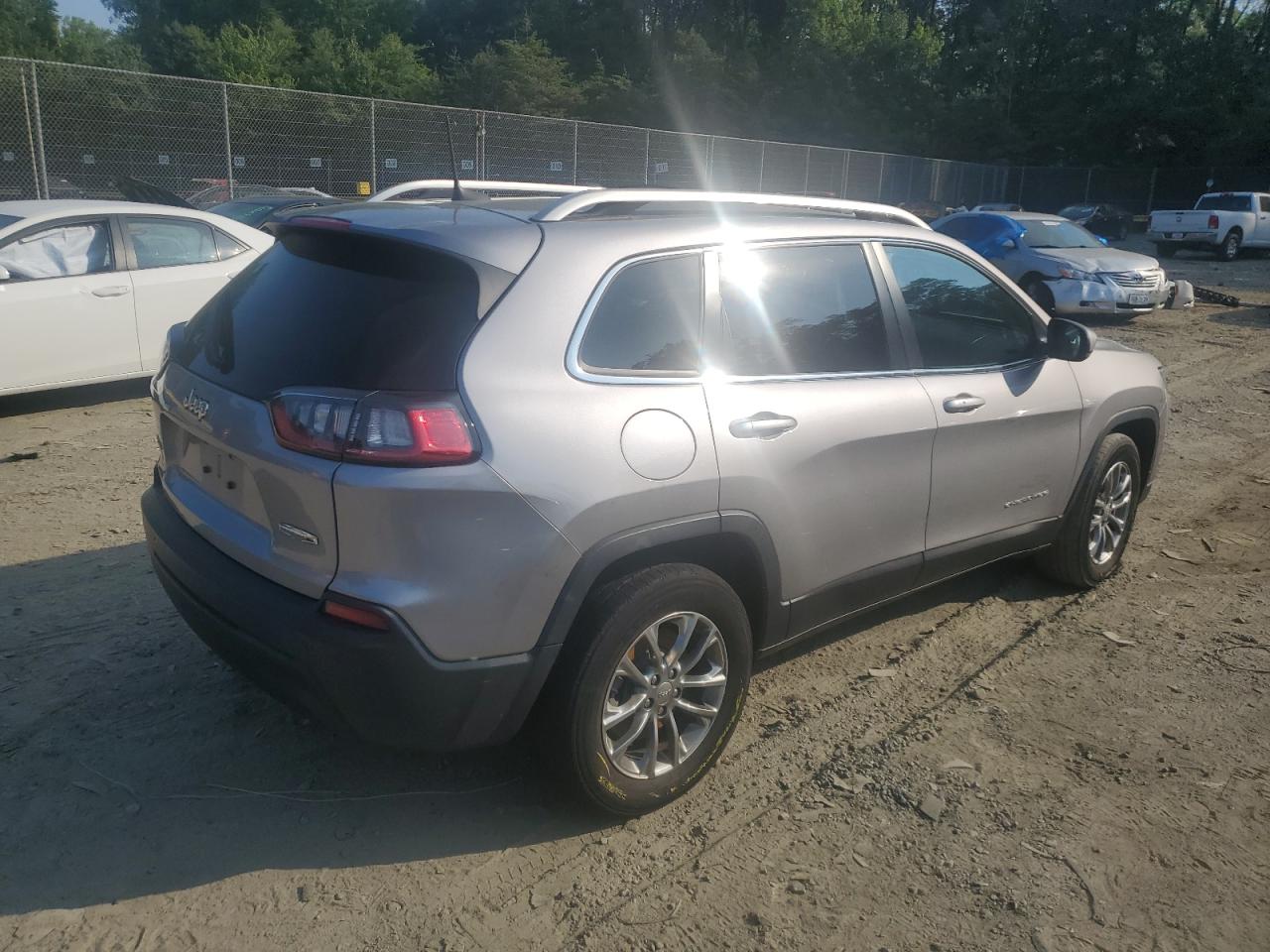 Image 3 of 2020 JEEP CHEROKEE LATITUDE PLUS 2020 with VIN 1C4PJMLB7LD579484