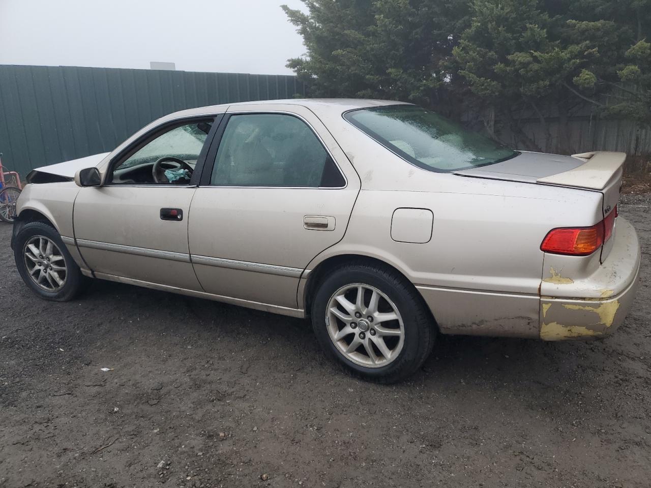 Obraz 2 z 2000 TOYOTA CAMRY LE 2000 z VIN 4T1BF22K7YU955282