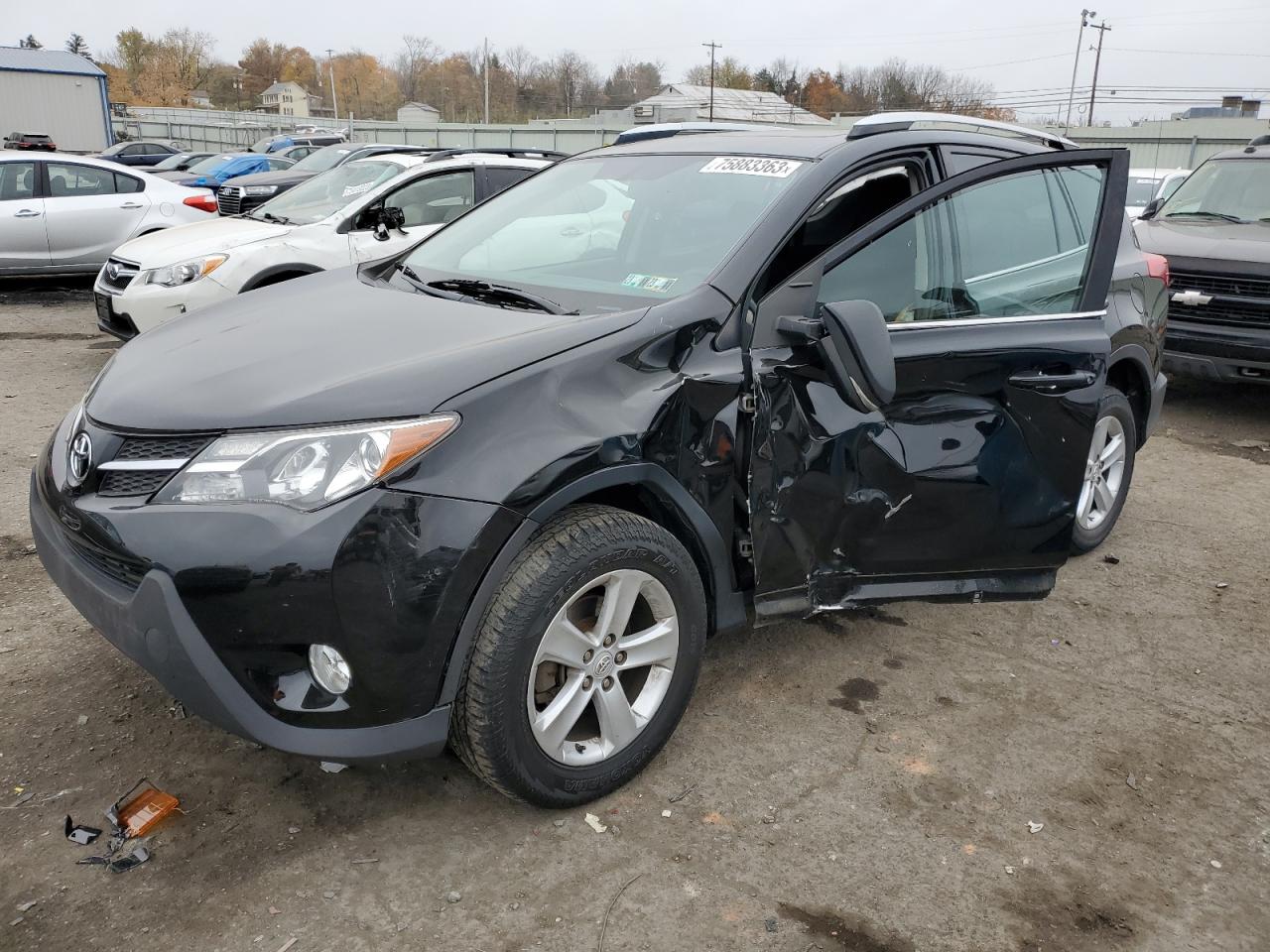 Image 1 of 2013 TOYOTA RAV4 XLE 2013 with VIN 2T3RFREV2DW077176