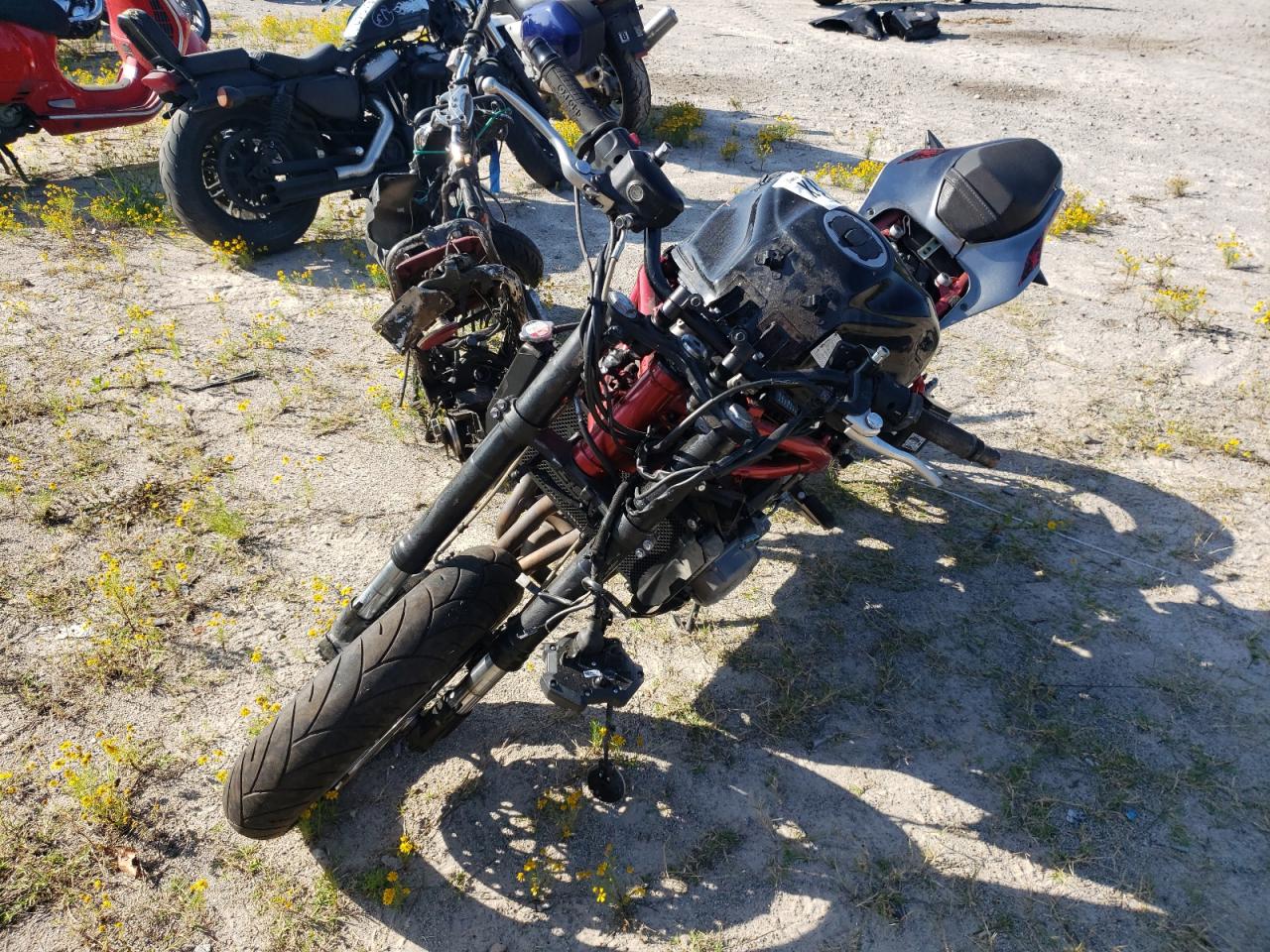 Изображение 2 2019 KAWASAKI ZR900  2019 с VIN JKAZR2A12KA003151