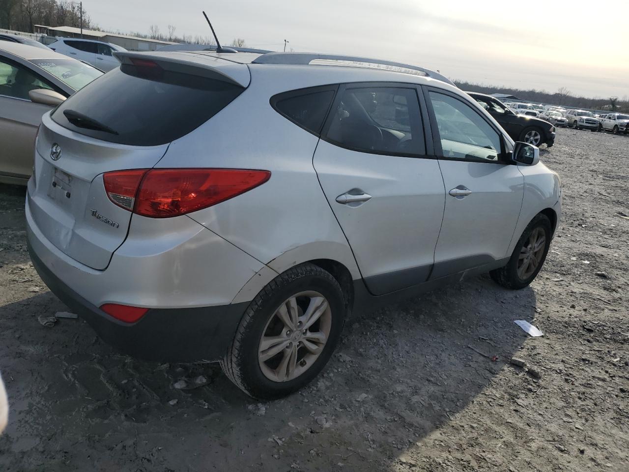 Obraz 3 z 2011 HYUNDAI TUCSON GLS 2011 z VIN KM8JU3AC0BU261607
