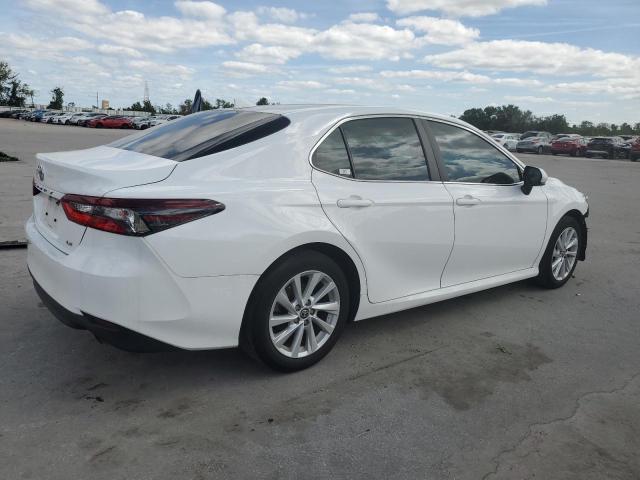 Image 3 of 2022 TOYOTA CAMRY LE 2022 with VIN 4T1C11AK3NU636228