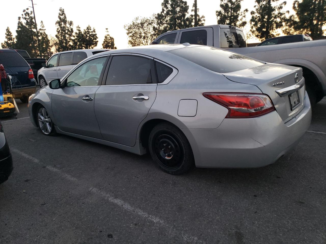 Image 2 of 2013 NISSAN ALTIMA 2.5 2013 with VIN 1N4AL3AP3DN537310