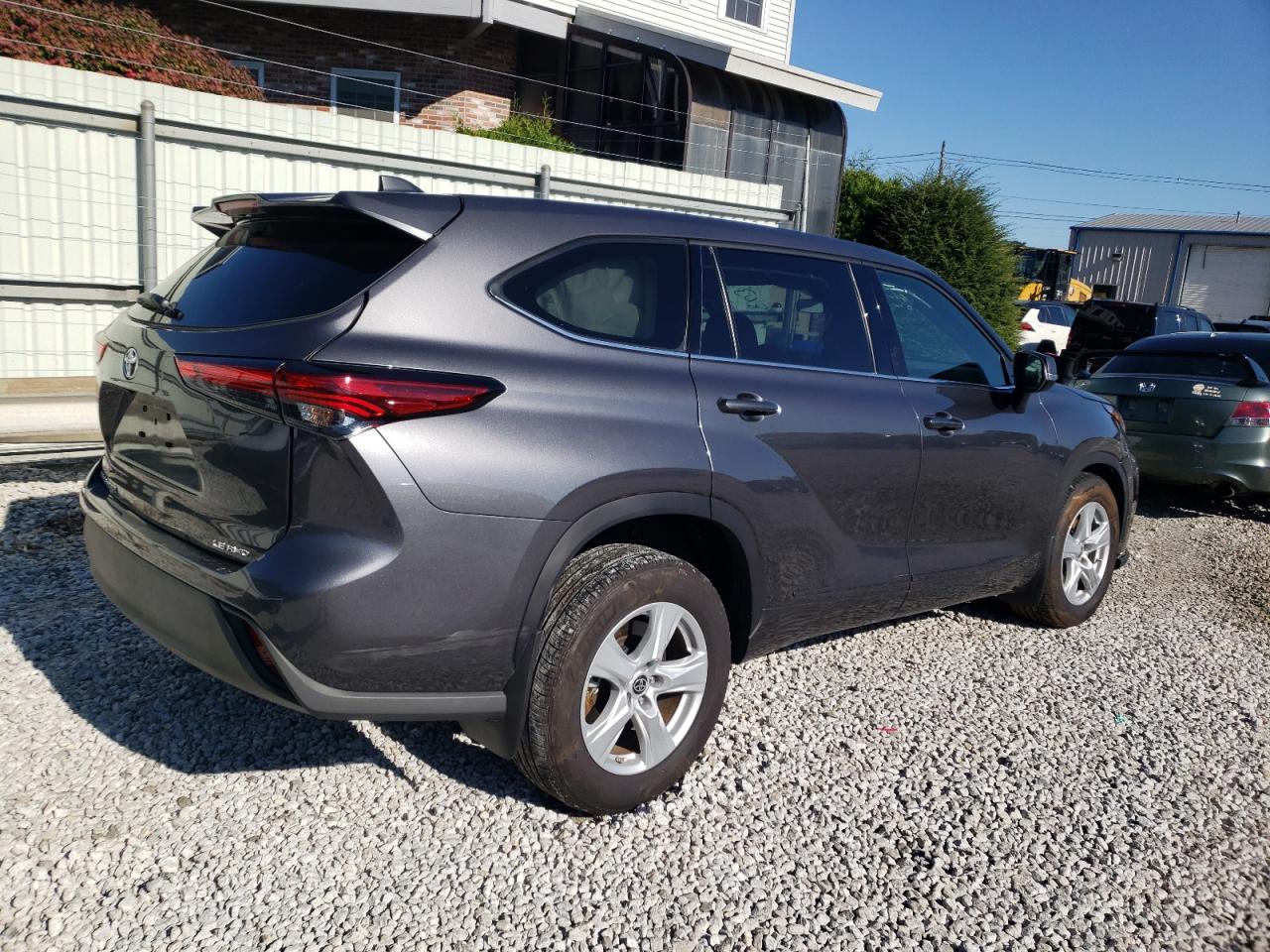 Obraz 3 z 2022 TOYOTA HIGHLANDER L 2022 z VIN 5TDBZRBH5NS206277