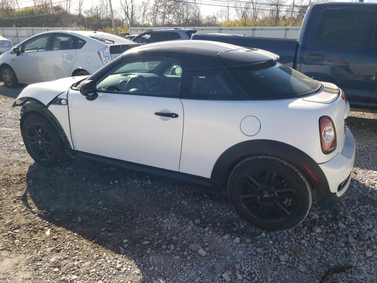 Obraz 2 z Mini Cooper Coupe S 2013 z VIN WMWSX3C56DT408727