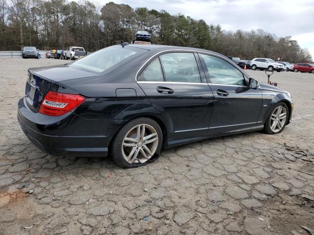 Obraz 3 z 2012 MERCEDES-BENZ C 250 2012 z VIN WDDGF4HB5CR195240