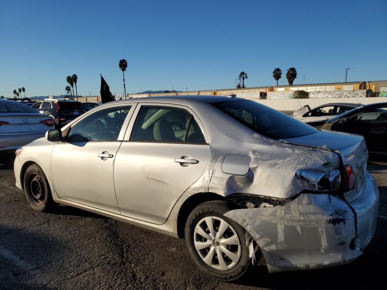 Изображение 2 2010 TOYOTA COROLLA BASE 2010 с VIN 1NXBU4EE3AZ338720