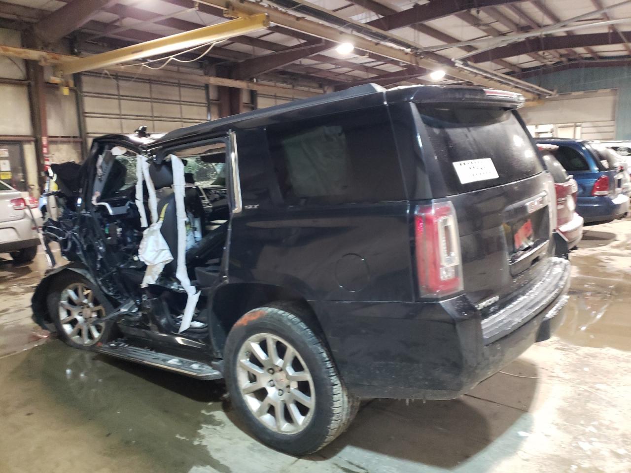 Изображение 2 2015 GMC YUKON SLT 2015 с VIN 1GKS2BKC9FR509471