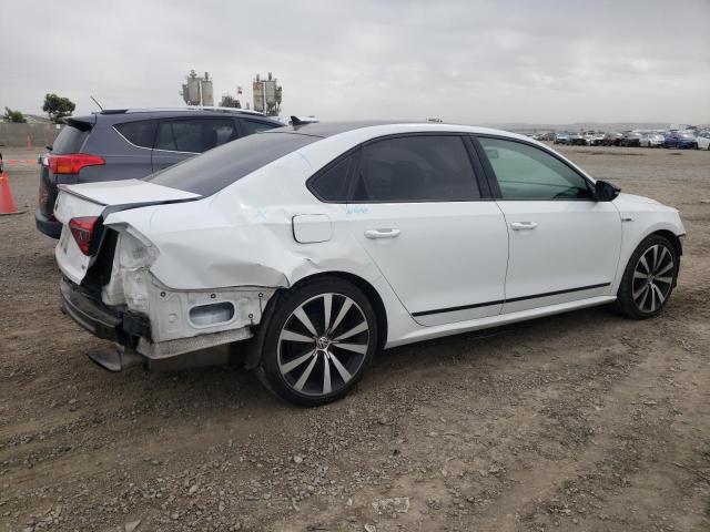 Obraz 3 z 2018 VOLKSWAGEN PASSAT GT 2018 z VIN 1VWJM7A38JC039376