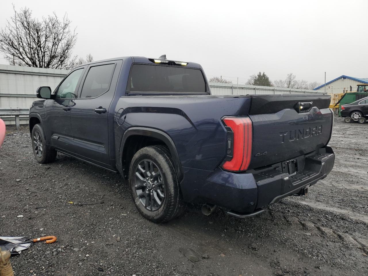 Image 2 of 2022 TOYOTA TUNDRA CREWMAX PLATINUM 2022 with VIN 5TFNA5DB3NX001590