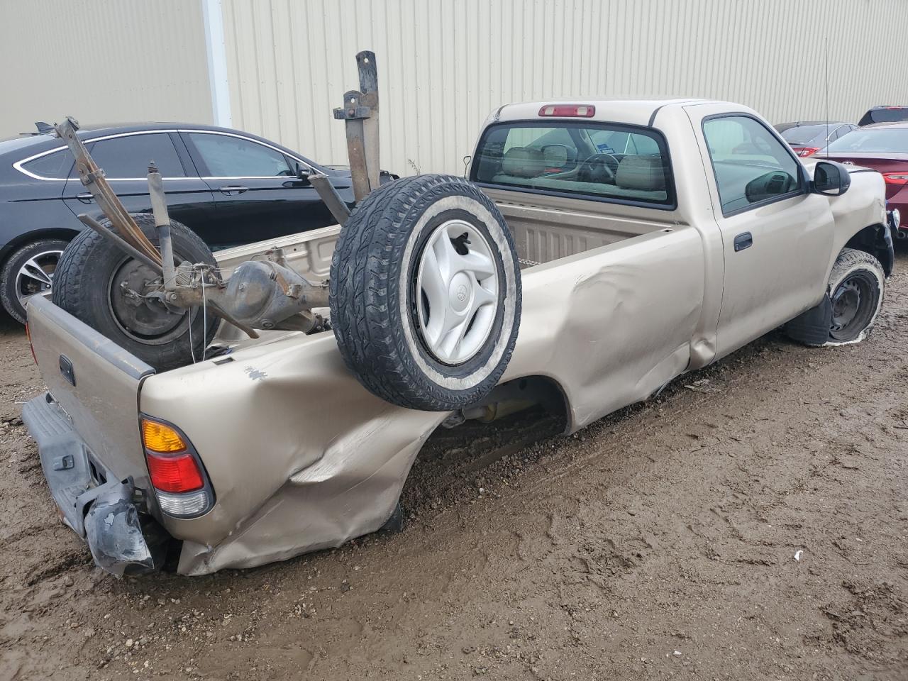 Obraz 3 z 2002 TOYOTA TUNDRA  2002 z VIN 5TBJN32132S233165