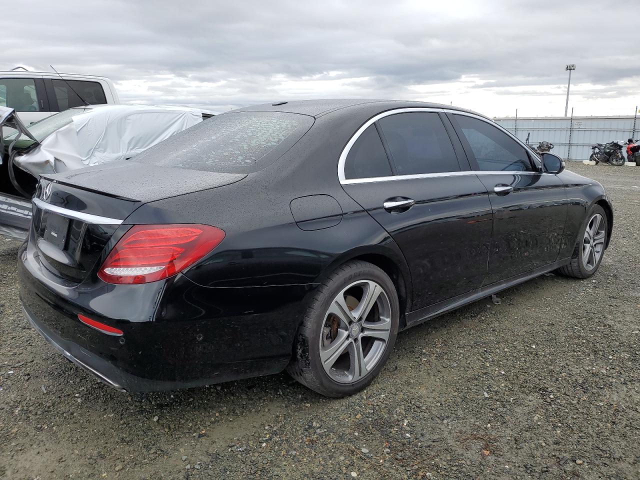 Image 3 of 2017 MERCEDES-BENZ E 300 2017 with VIN WDDZF4JB4HA208777