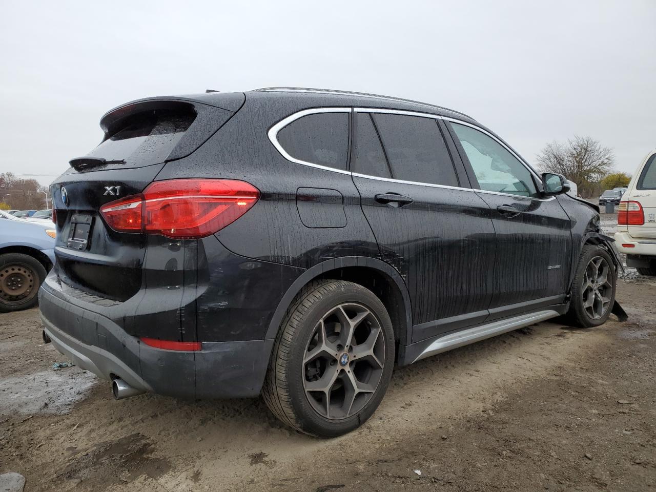 Изображение 3 2018 BMW X1 SDRIVE28I 2018 с VIN WBXHU7C36J5H45500