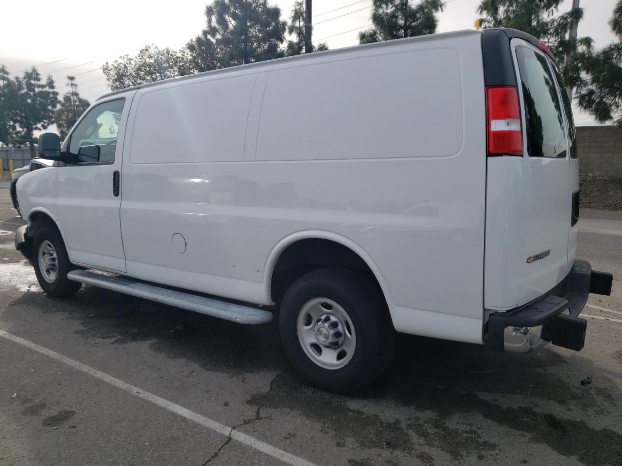 Изображение 2 2022 CHEVROLET EXPRESS G2500  2022 с VIN 1GCWGAFP1N1269416