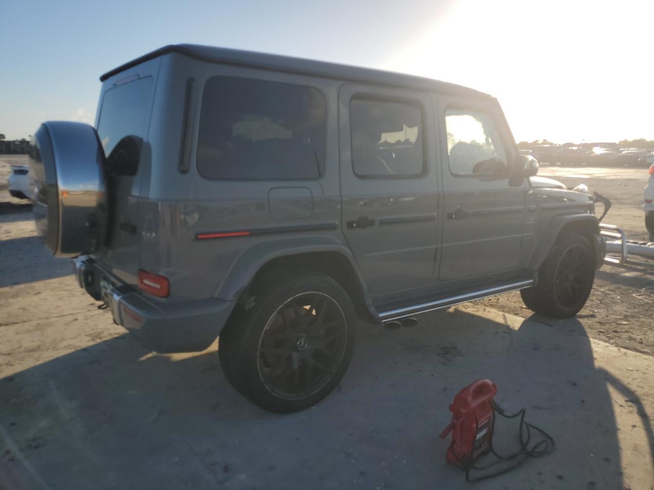 Image 3 of 2021 MERCEDES-BENZ G 63 AMG 2021 with VIN W1NYC7HJXMX386092