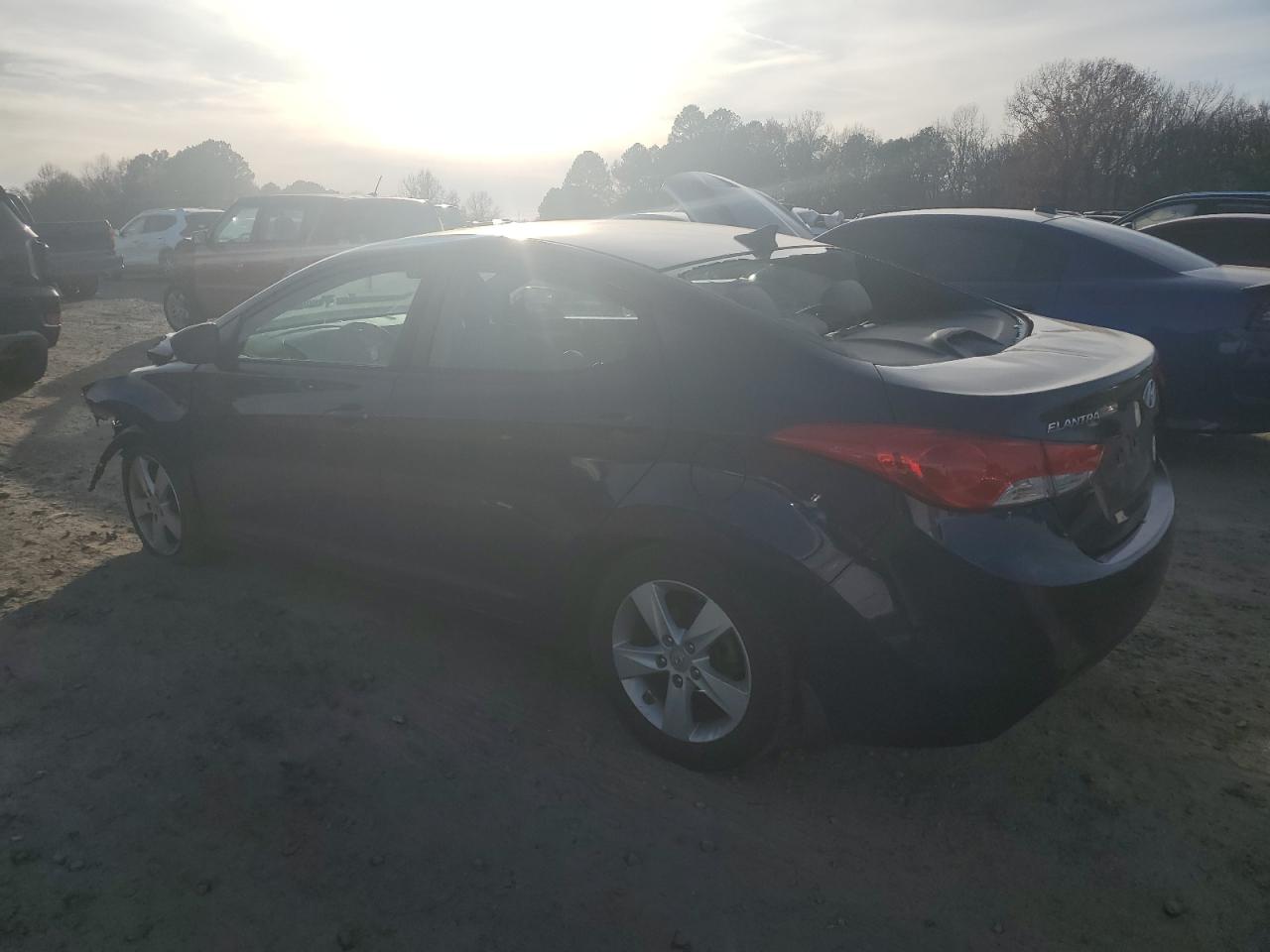 Obraz 2 z 2013 HYUNDAI ELANTRA GLS 2013 z VIN 5NPDH4AE8DH384162