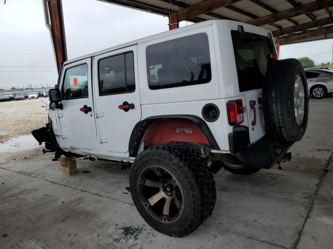 Изображение 2 2014 JEEP WRANGLER UNLIMITED SAHARA 2014 с VIN 1C4BJWEG5EL256591