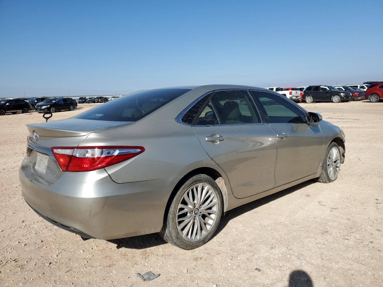 Obraz 3 z 2015 TOYOTA CAMRY LE 2015 z VIN 4T4BF1FK0FR473678