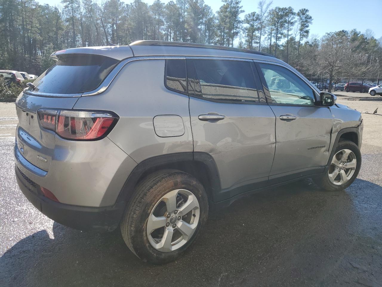 Изображение 3 2020 JEEP COMPASS LATITUDE 2020 с VIN 3C4NJDBB6LT117484