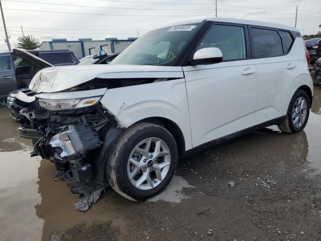 Image 1 of 2021 KIA SOUL LX 2021 with VIN KNDJ23AU6M7743311