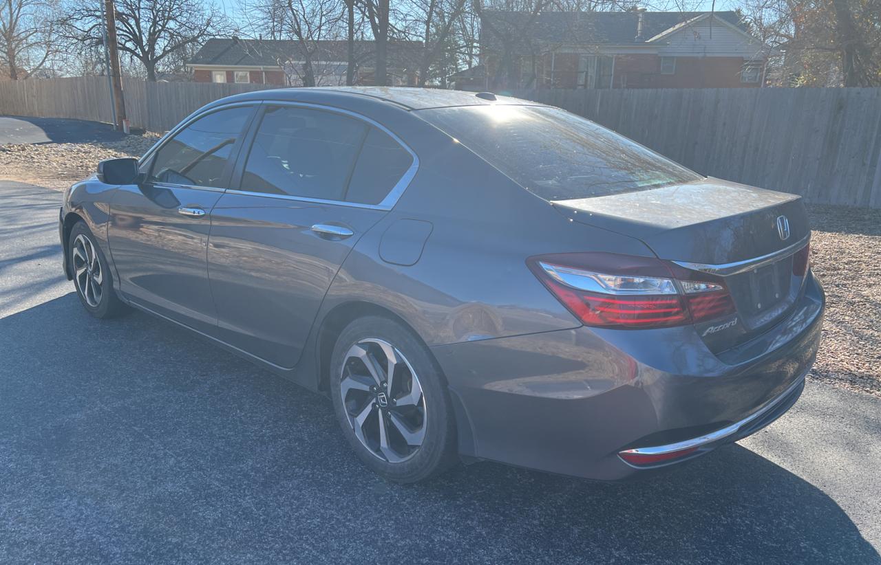 Изображение 3 2017 HONDA ACCORD EX 2017 с VIN 1HGCR2F72HA088074