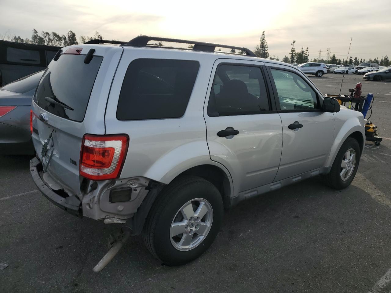 Изображение 3 2011 FORD ESCAPE XLT 2011 с VIN 1FMCU0DG6BKA08180