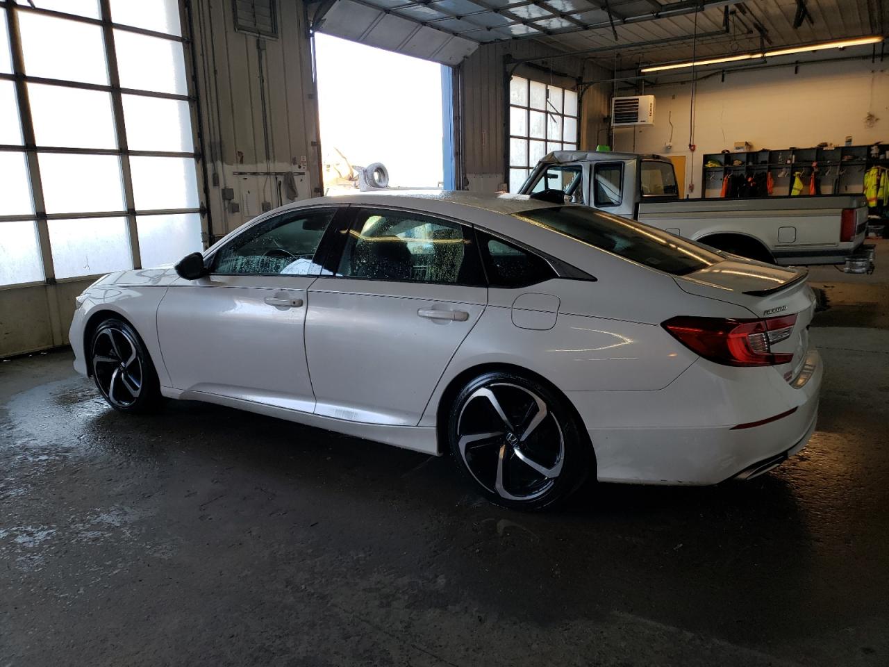 Obraz 2 z 2022 HONDA ACCORD SPORT 2022 z VIN 1HGCV1F34NA091492