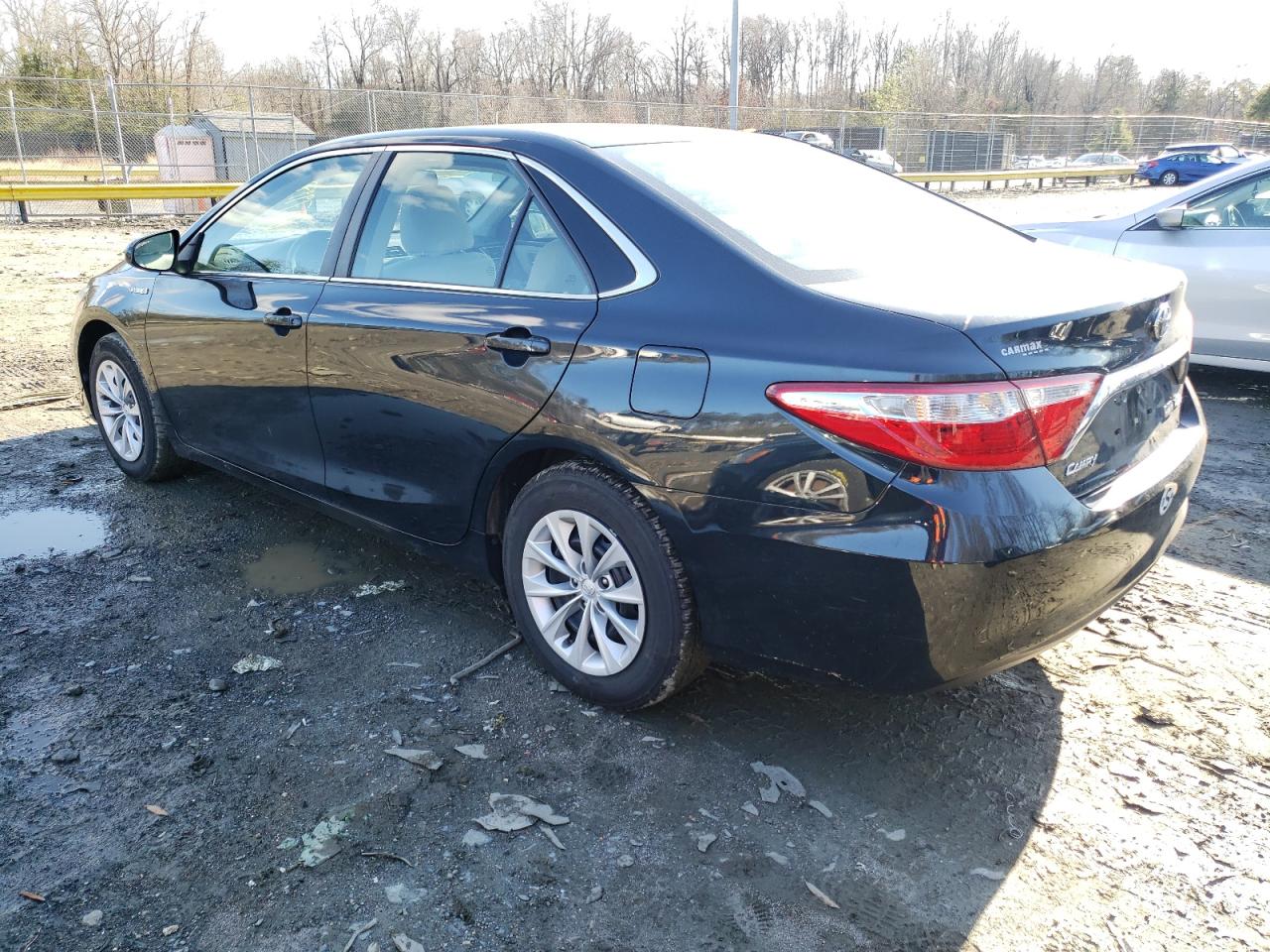 Image 2 of 2016 TOYOTA CAMRY HYBRID 2016 with VIN 4T1BD1FKXGU185863