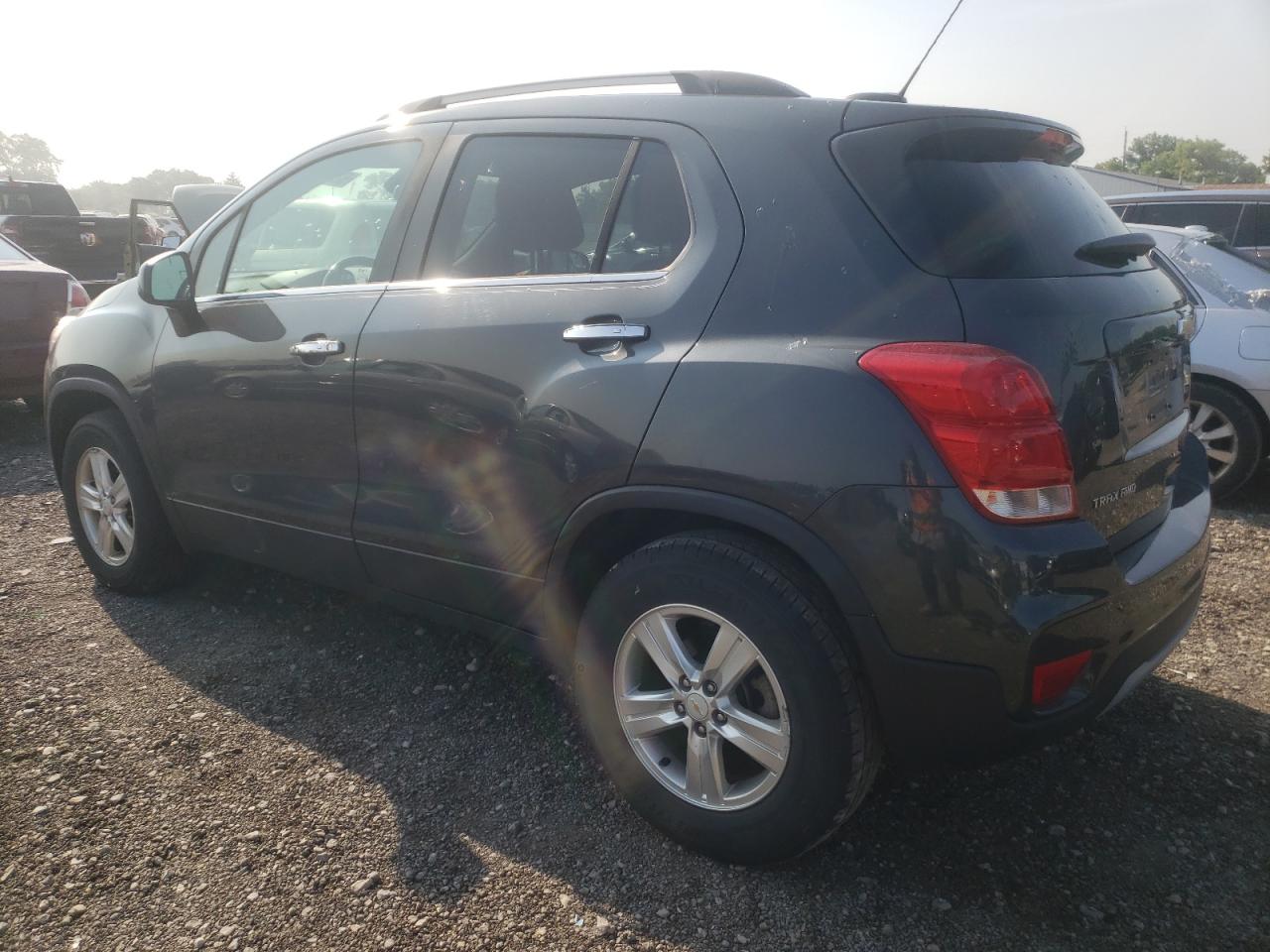 Image 2 of 2018 CHEVROLET TRAX 1LT 2018 with VIN KL7CJPSB7JB618694