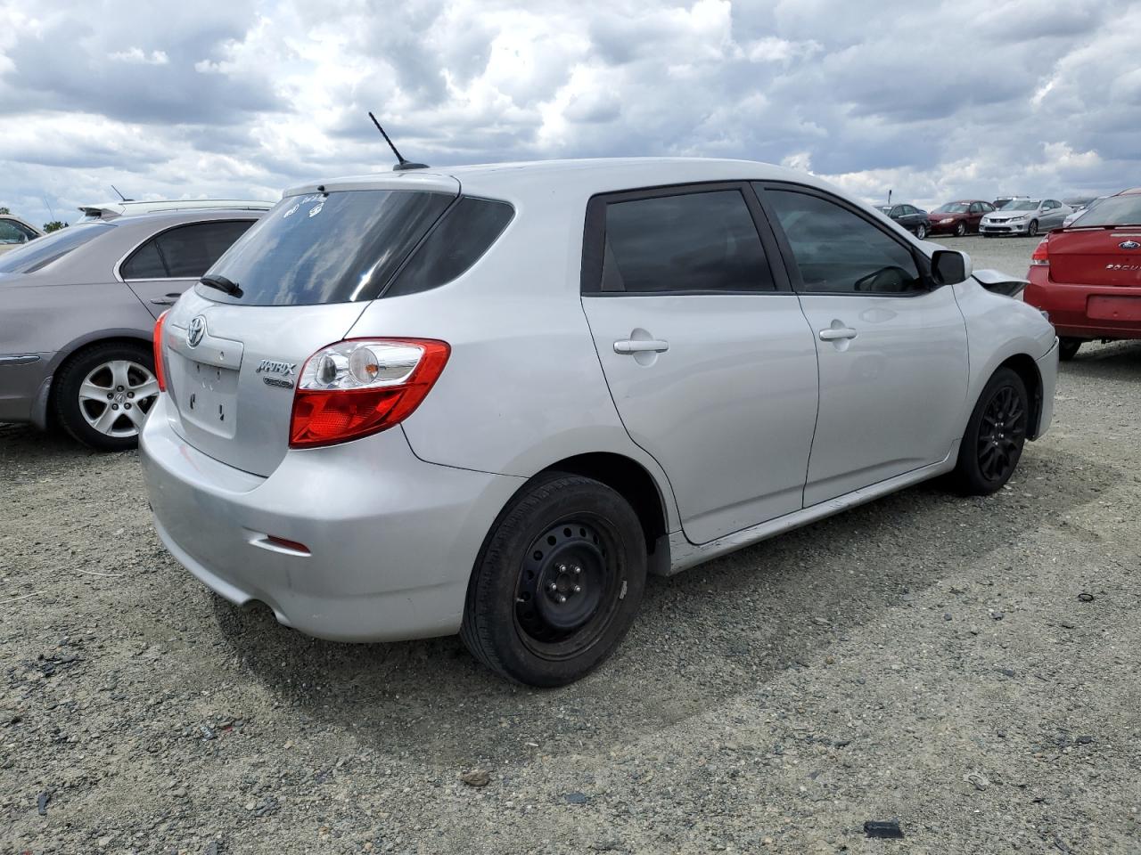 Изображение 3 2011 TOYOTA COROLLA MATRIX  2011 с VIN 2T1KU4EE3BC556210