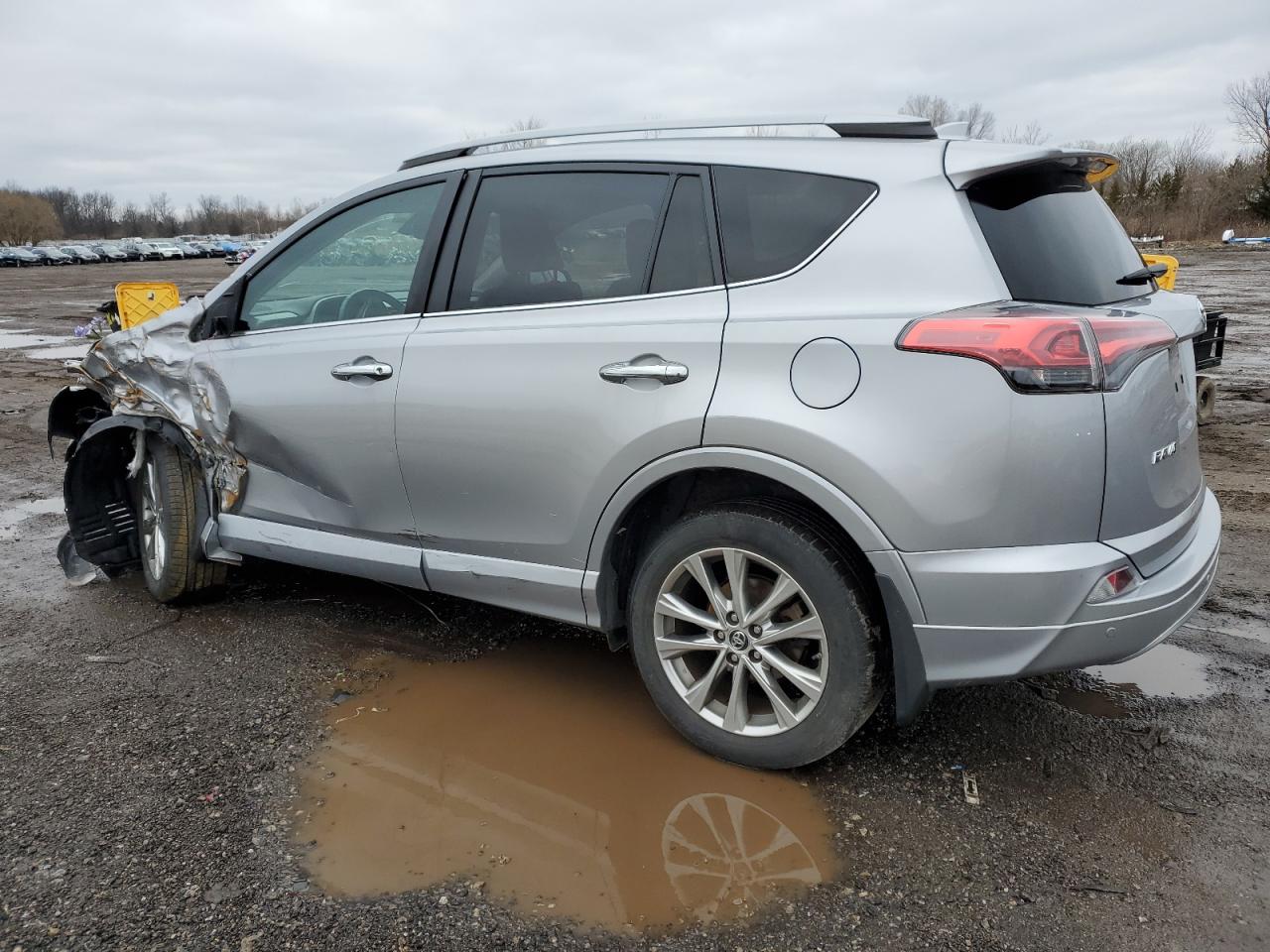Obraz 2 z 2017 TOYOTA RAV4 LIMITED 2017 z VIN 2T3DFREV2HW561669