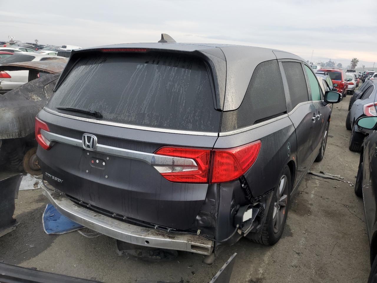 Image 3 of 2019 HONDA ODYSSEY EXL 2019 with VIN 5FNRL6H73KB138168