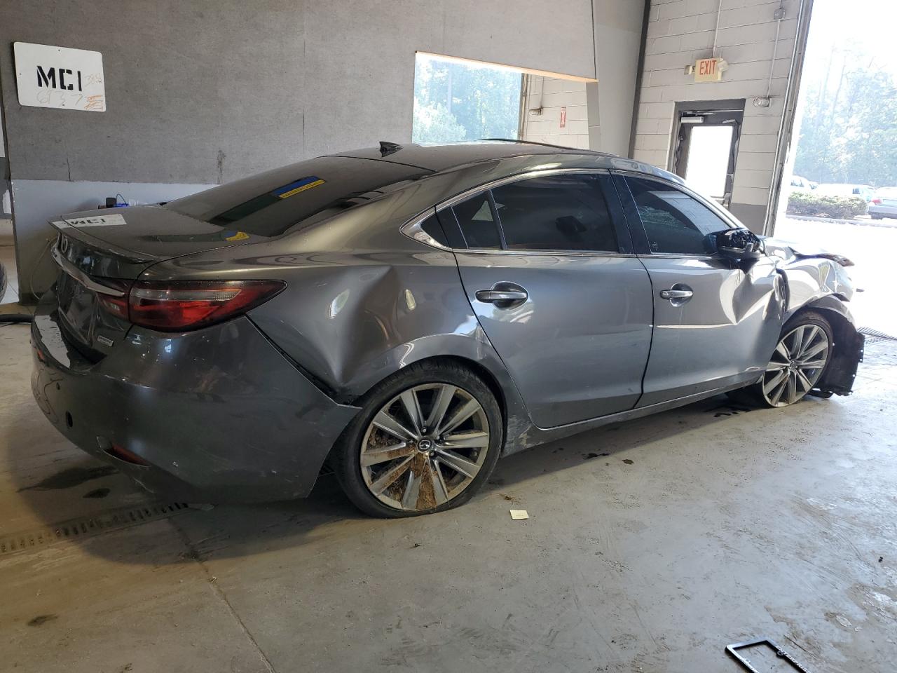 Image 3 of 2018 MAZDA 6 SIGNATURE 2018 with VIN JM1GL1XY3J1304619