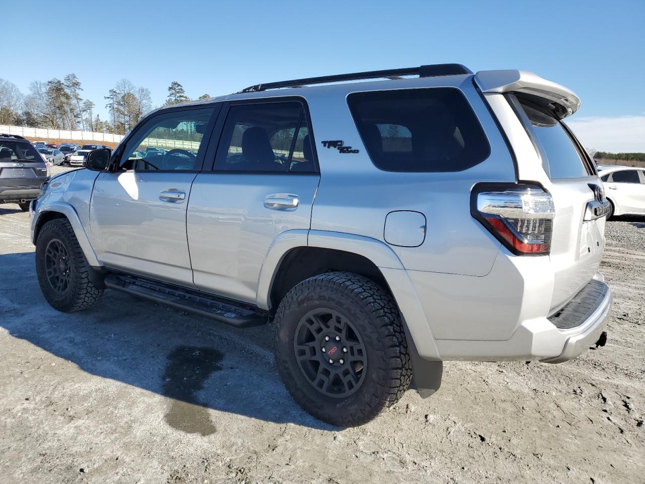 Obraz 2 z 2022 TOYOTA 4RUNNER SR5 PREMIUM 2022 z VIN JTERU5JR0N6084830