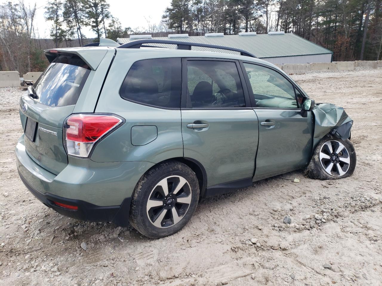 Image 3 of 2018 SUBARU FORESTER 2.5I PREMIUM 2018 with VIN JF2SJAEC3JH593453