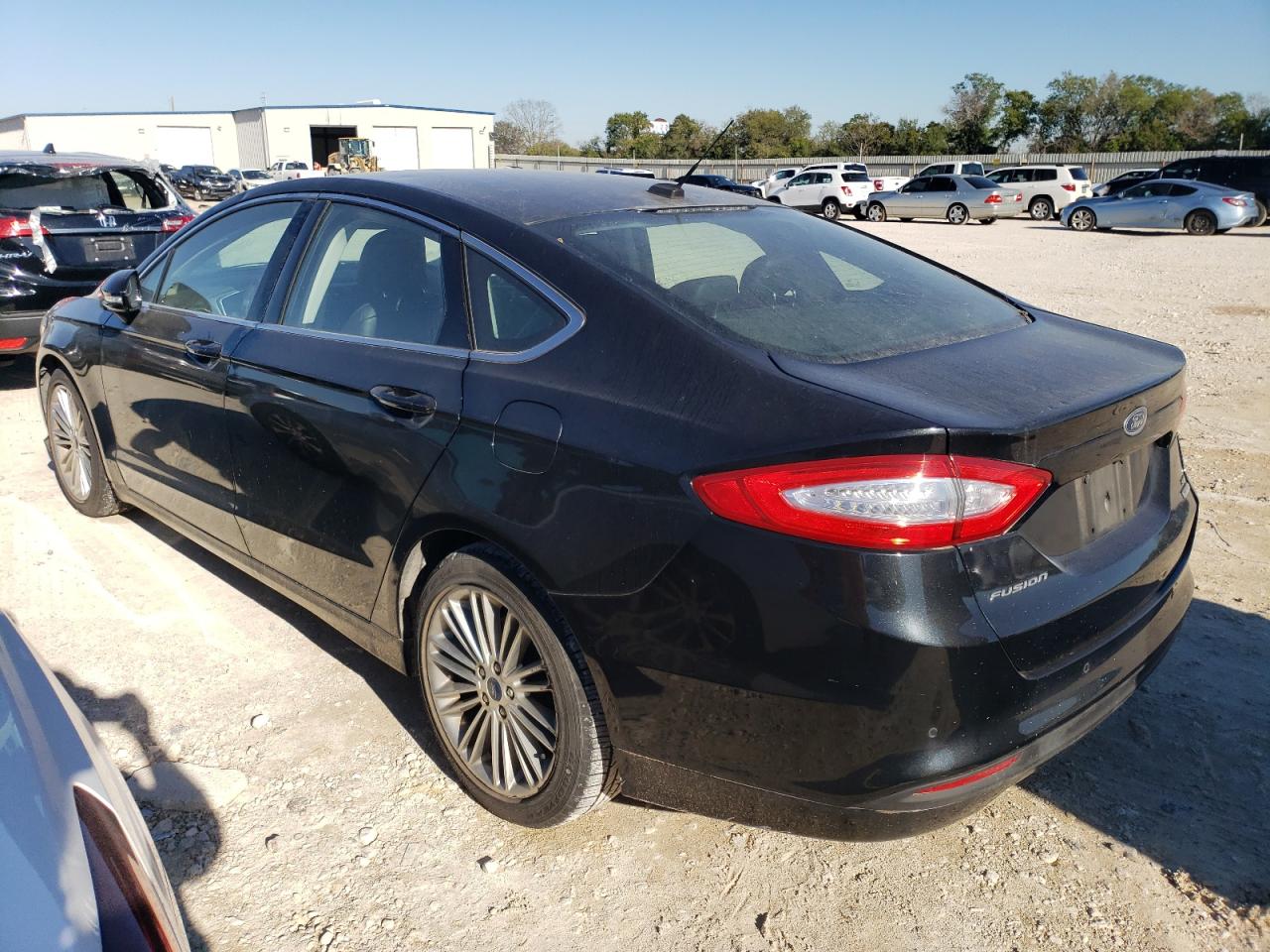 Image 2 of 2015 FORD FUSION SE 2015 with VIN 3FA6P0HD4FR136627