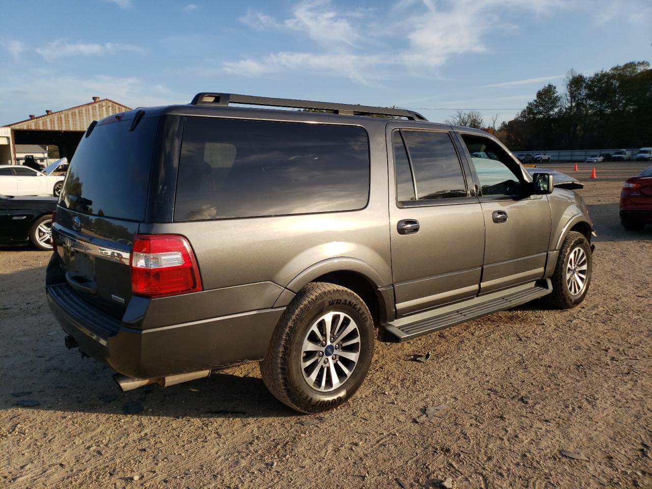 Изображение 3 2017 FORD EXPEDITION EL XLT 2017 с VIN 1FMJK1HT1HEA69079