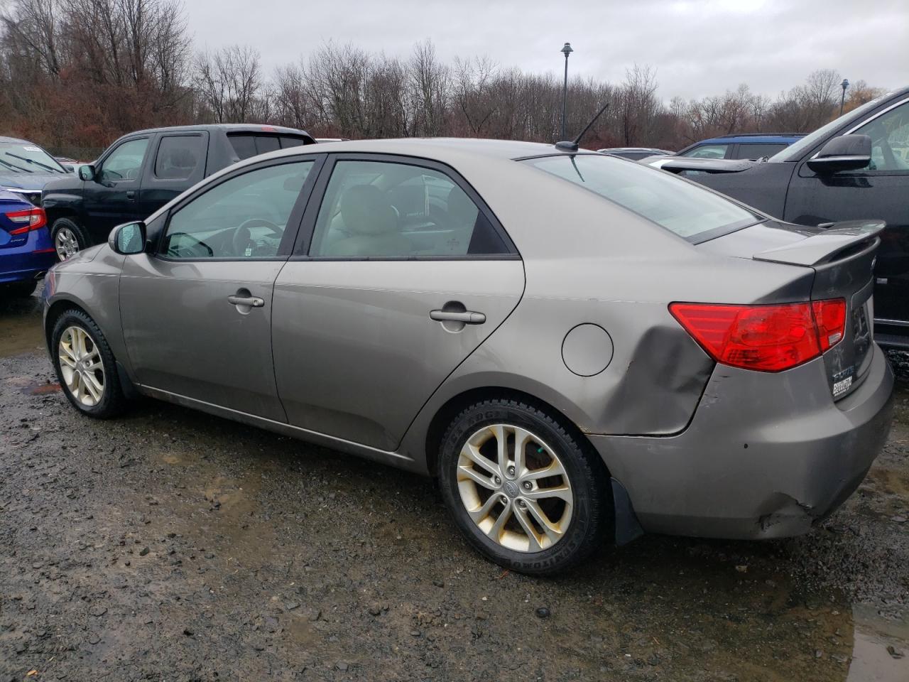 Изображение 2 2012 KIA FORTE EX 2012 с VIN KNAFU4A2XC5518837