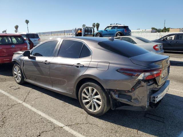 Obraz 2 z 2022 TOYOTA CAMRY LE 2022 z VIN 4T1C11AK9NU678192