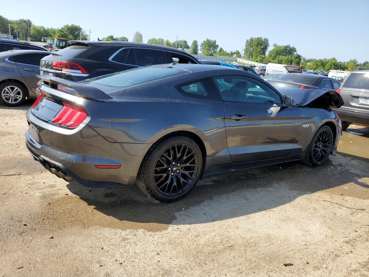 Image 3 of 2019 FORD MUSTANG GT 2019 with VIN 1FA6P8CF2K5118552