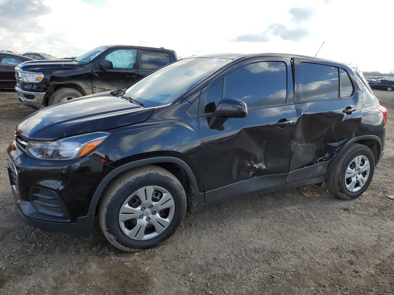2017 CHEVROLET TRAX LS 2017 image