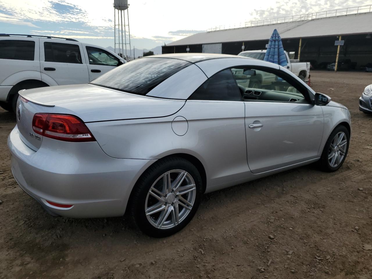 Image 3 of 2012 VOLKSWAGEN EOS KOMFORT 2012 with VIN WVWBW7AH4CV008940