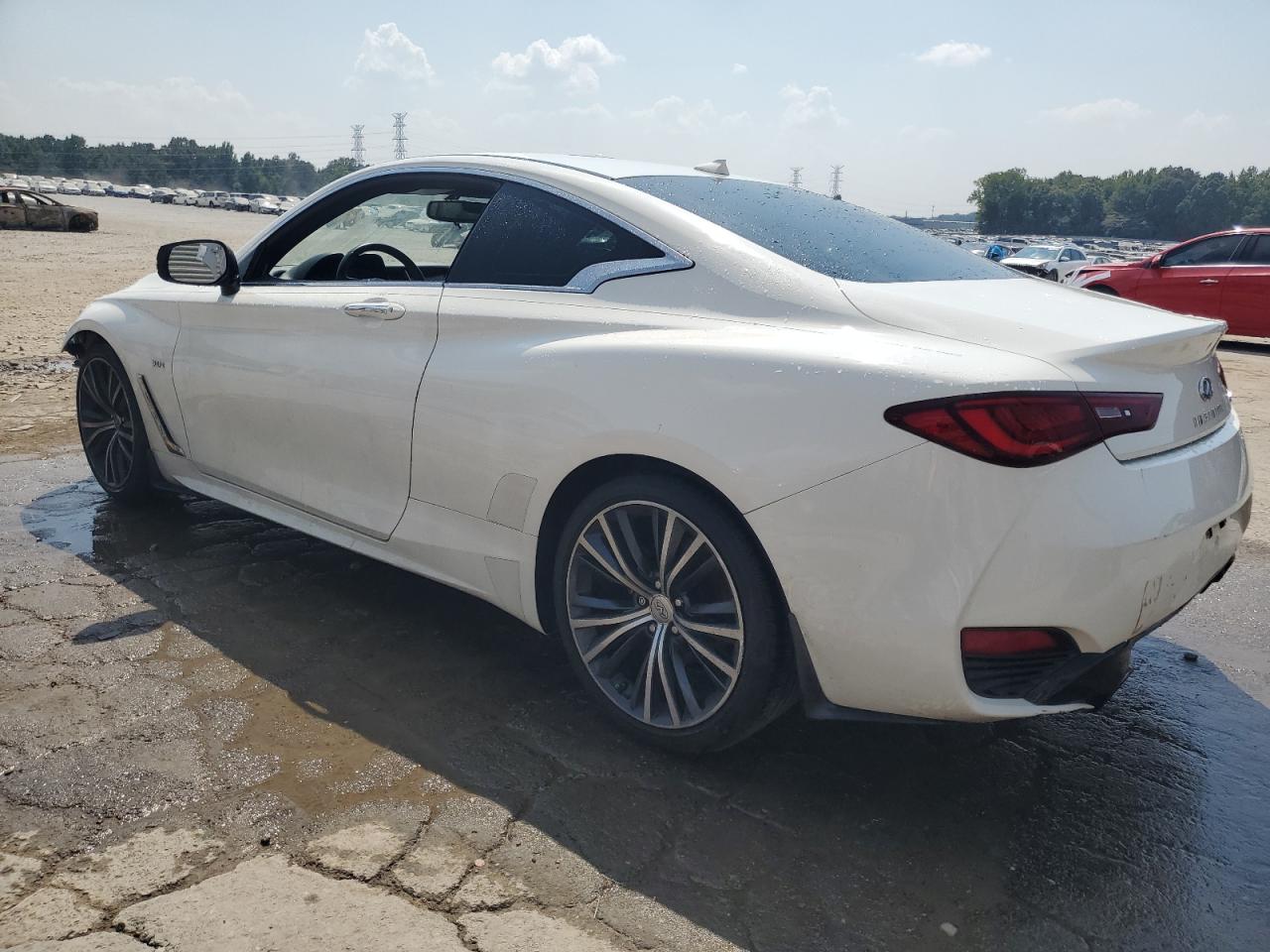 Obraz 2 z Infiniti Q60 Premium 2017 z VIN JN1EV7EK6HM360455