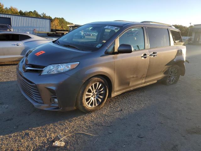 Obraz 1 z 2018 TOYOTA SIENNA XLE 2018 z VIN 5TDYZ3DCXJS919145