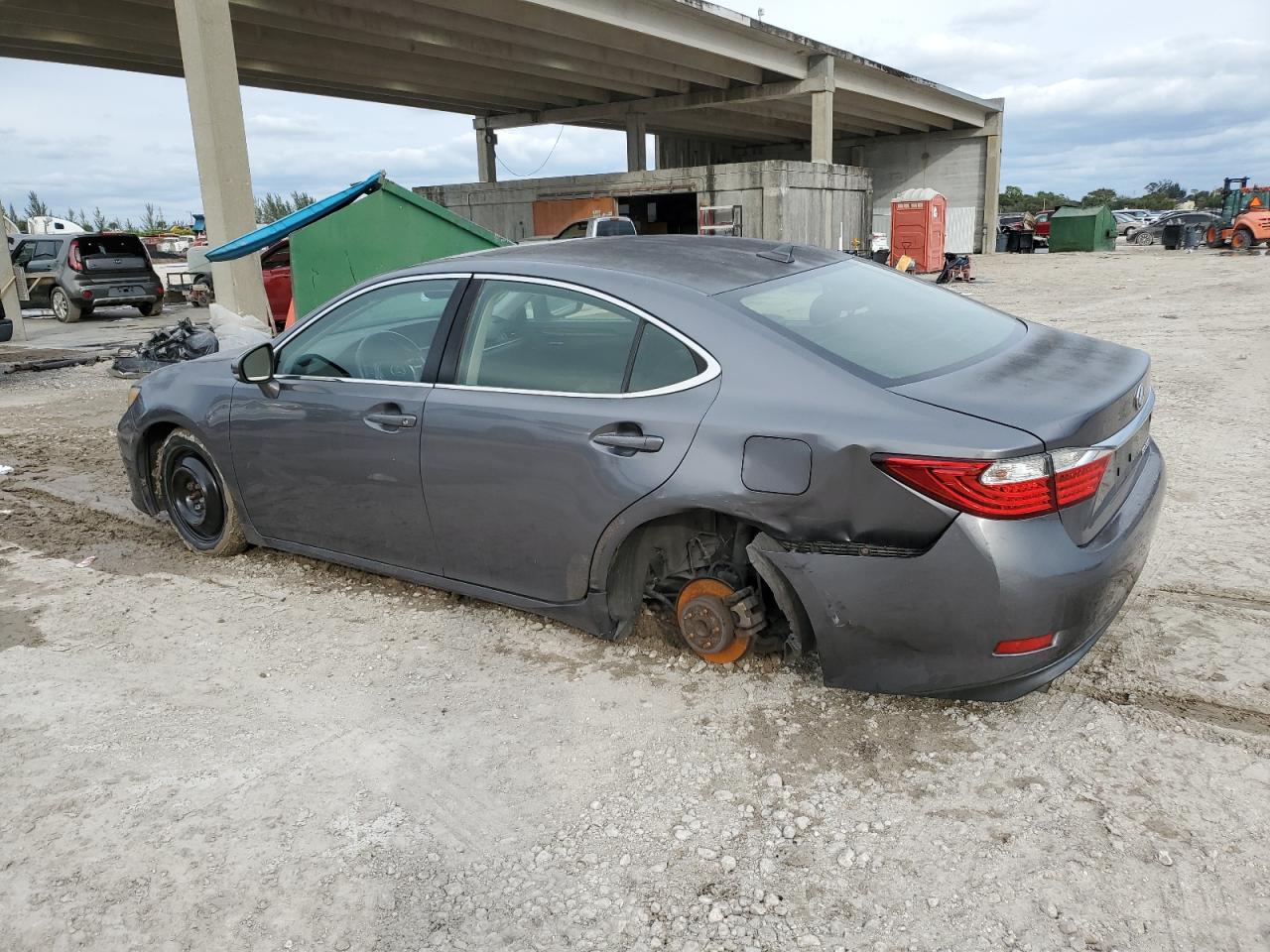 Image 2 of 2013 LEXUS ES 350 2013 with VIN JTHBK1GG0D2033519