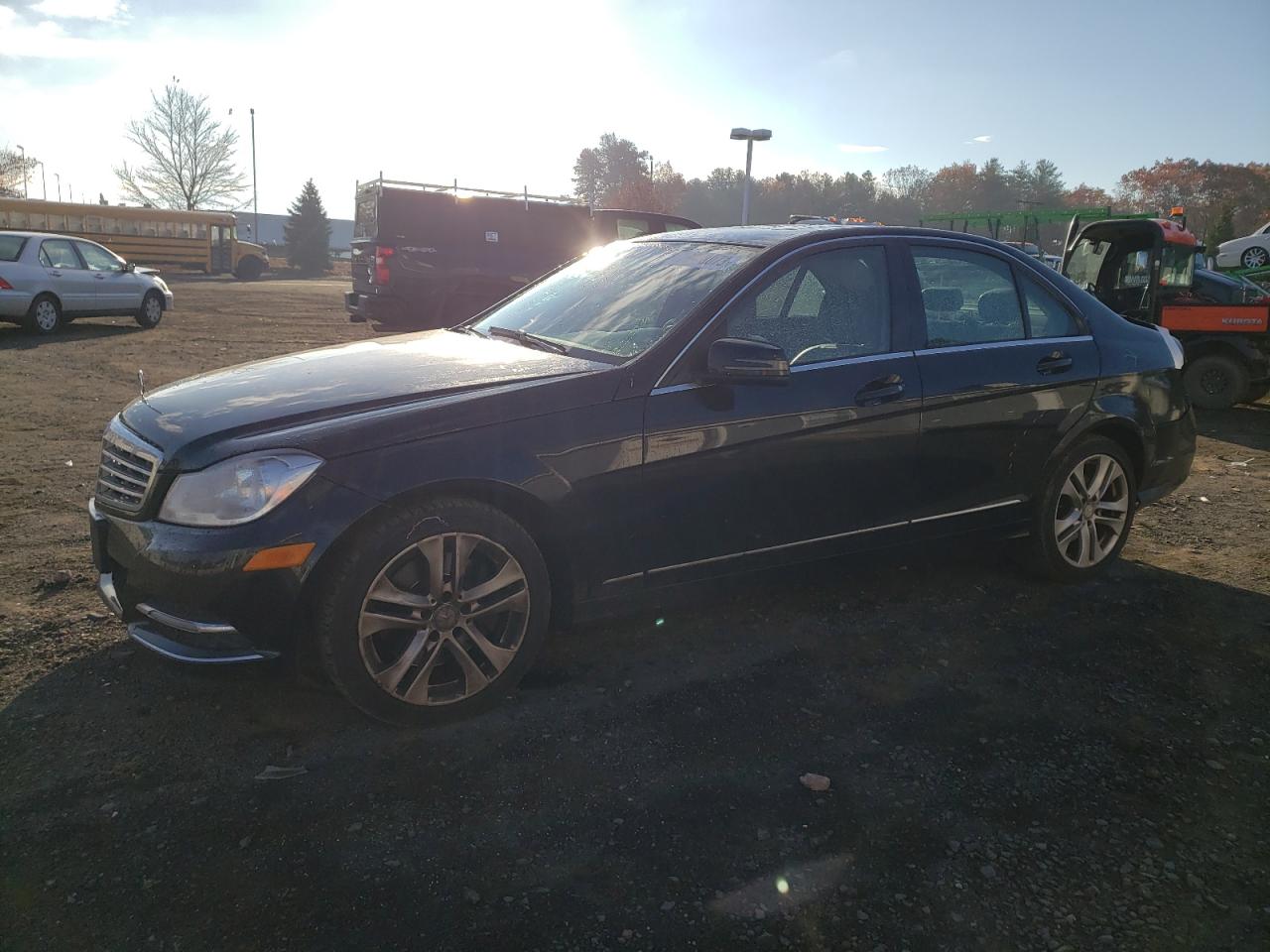 Image 1 of Mercedes-Benz C 300 4Matic 2013 with VIN WDDGF8AB3DR282041