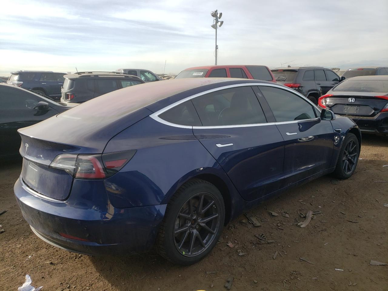 Obraz 3 z 2018 TESLA MODEL 3  2018 z VIN 5YJ3E1EA9JF013192