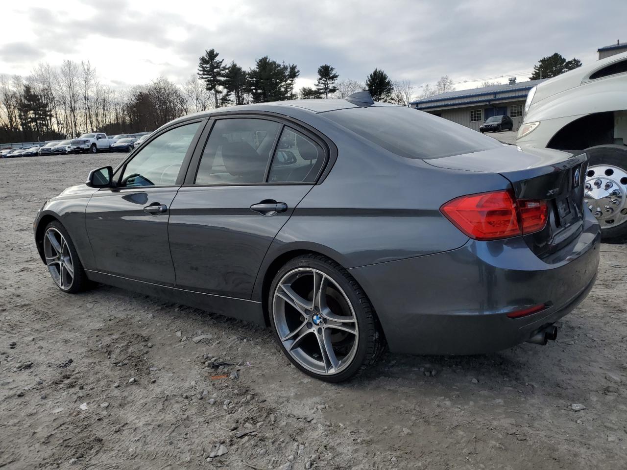 Изображение 2 2013 BMW 328 XI SULEV 2013 с VIN WBA3B5G50DNP40627