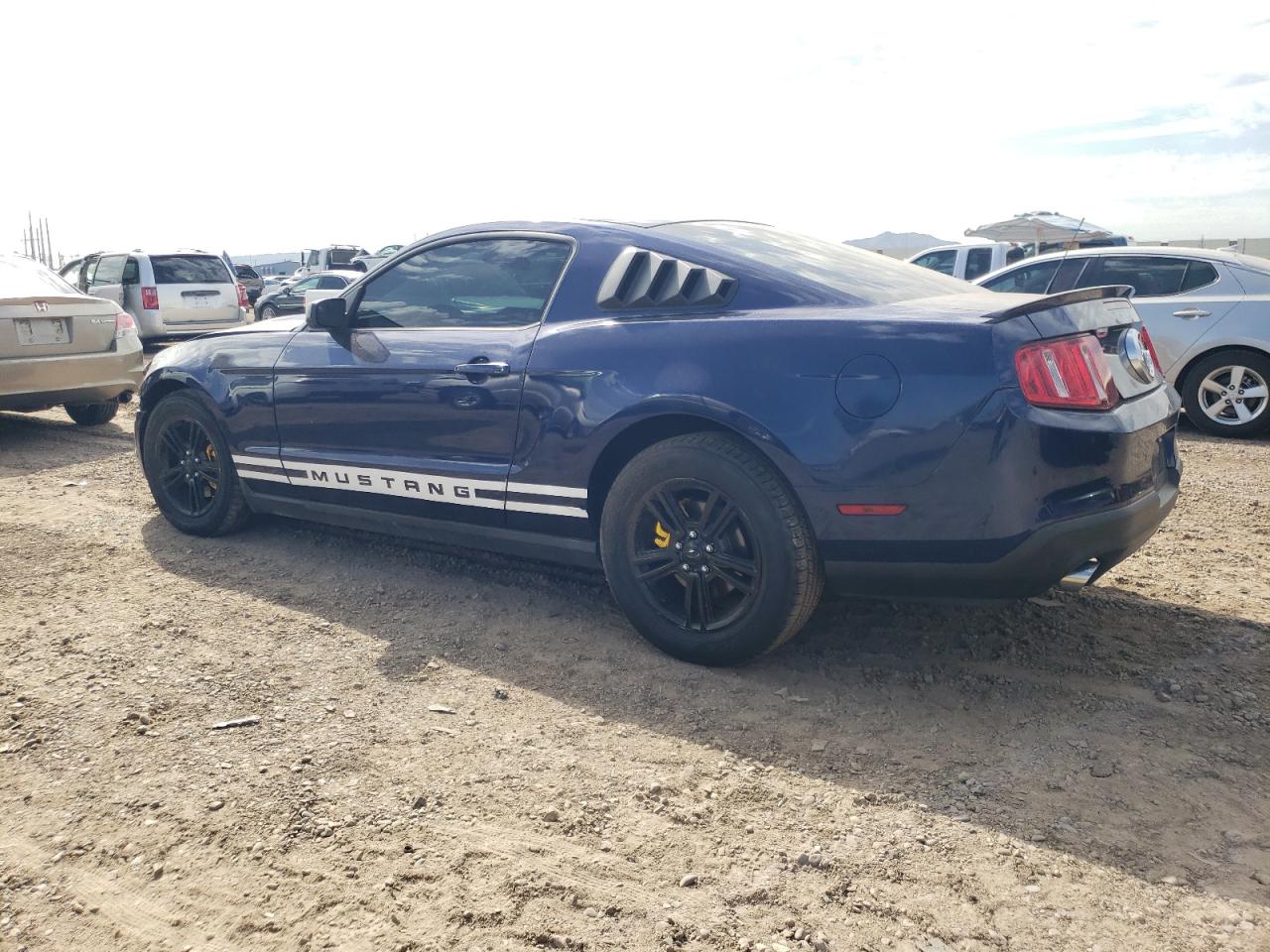 Obraz 2 z 2011 FORD MUSTANG  2011 z VIN 1ZVBP8AM6B5103687