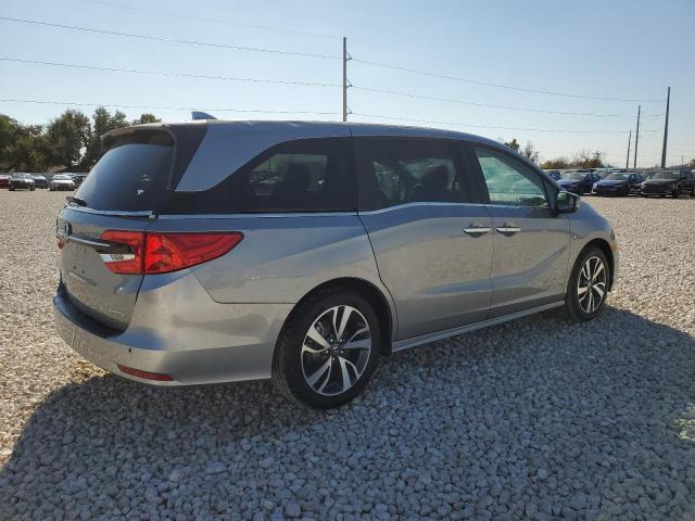 Image 3 of 2024 HONDA ODYSSEY TOURING 2024 with VIN 5FNRL6H81RB003919